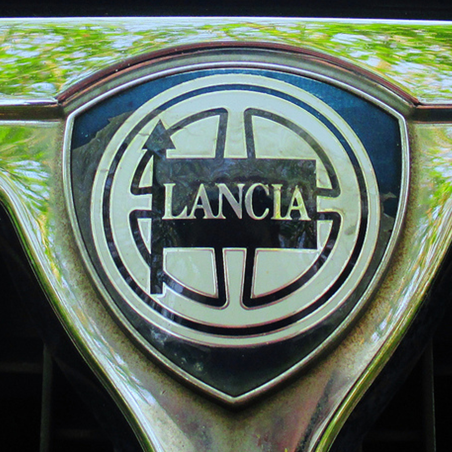 Lancia logo car emblem