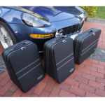 Bagageväskor bmw z8 tre väskor framför bil