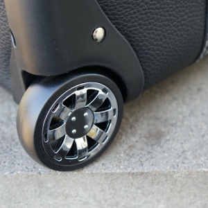 bagageväskor tesla model s detalj hjul