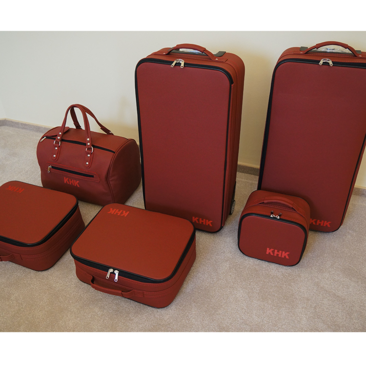 inspiration bagageväskor rött läder röd söm bentley