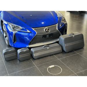 Lexus LC 500 cabriolet bagageväskor fyra väskor bagage